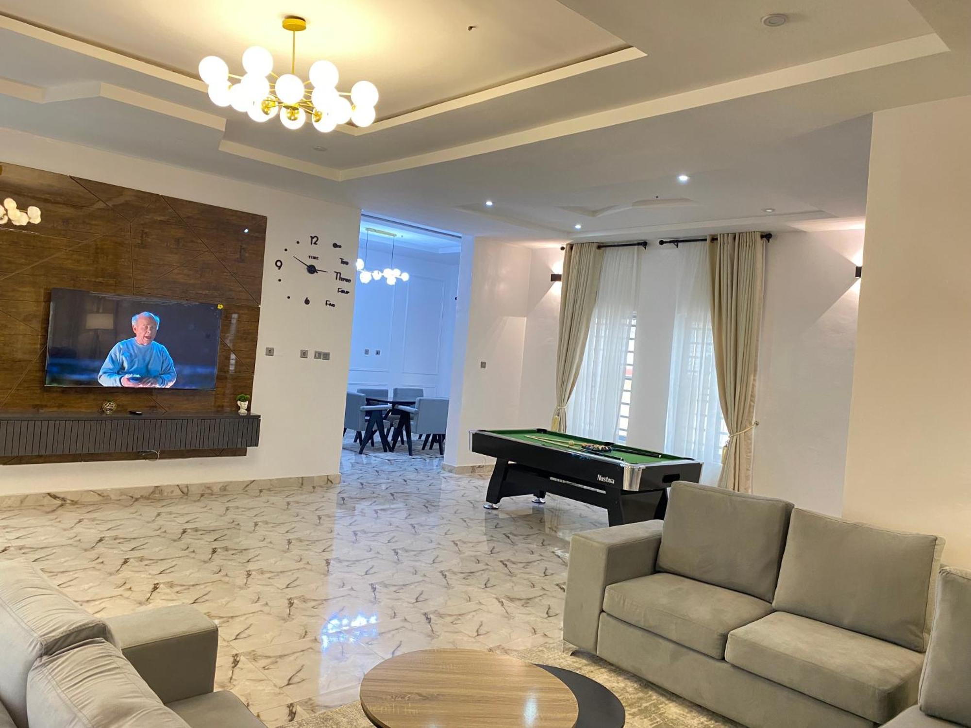 Luxe Haven Lekki Appartement Buitenkant foto